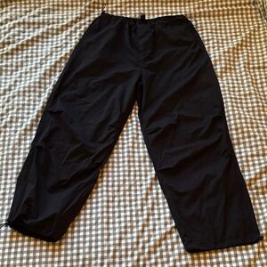 Vintage Forever 21 Woman’s Black Parachute Pants